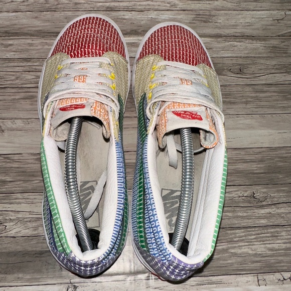 Vans Sk8 Hi Sneakers Mens Pride Month Skateboard Shoe Chukka High Top Size 11 - Picture 6 of 13